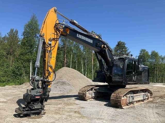 Liebherr 930LC V - Ekskavator me zinxhirë: foto 1 Liebherr 930LC V - Ekskavator me zinxhirë: foto 1