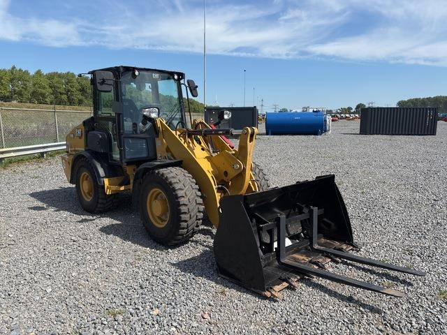 CAT 906 - Fadrom me goma: foto 4 CAT 906 - Fadrom me goma: foto 4