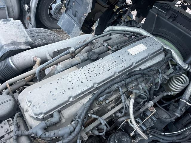 Iveco S-Way 460 - Gjysmë-kamion: foto 5 Iveco S-Way 460 - Gjysmë-kamion: foto 5