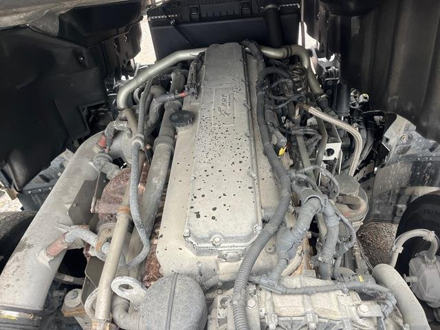 Iveco S-Way 460 - Gjysmë-kamion: foto 4 Iveco S-Way 460 - Gjysmë-kamion: foto 4