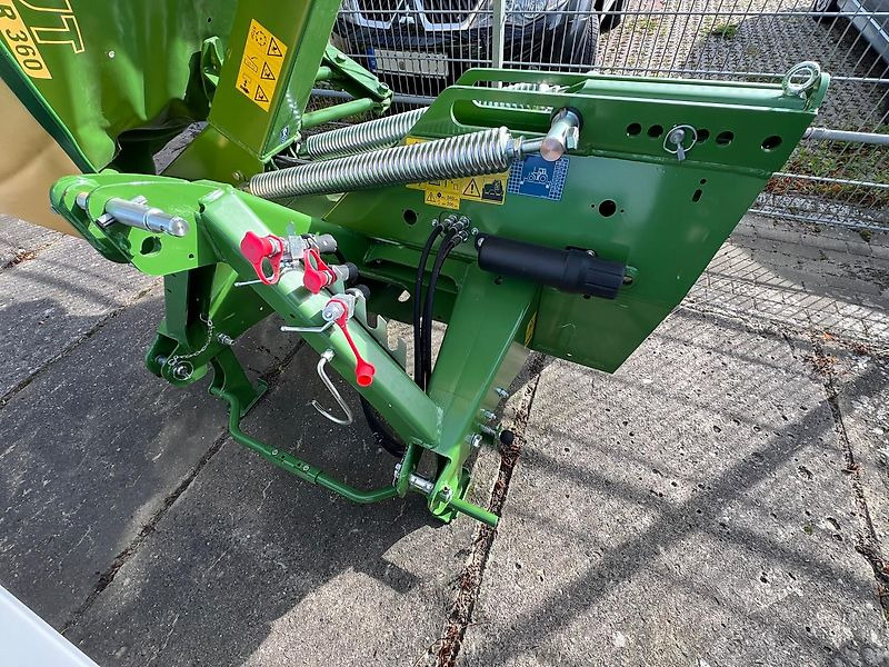 Krone EasyCut R360 - Korrëse bari: foto 5 Krone EasyCut R360 - Korrëse bari: foto 5