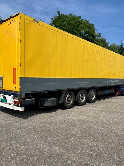 KRONE SD Dryliner - Rimorkio me vagonetë të mbyllur: foto 3 KRONE SD Dryliner - Rimorkio me vagonetë të mbyllur: foto 3