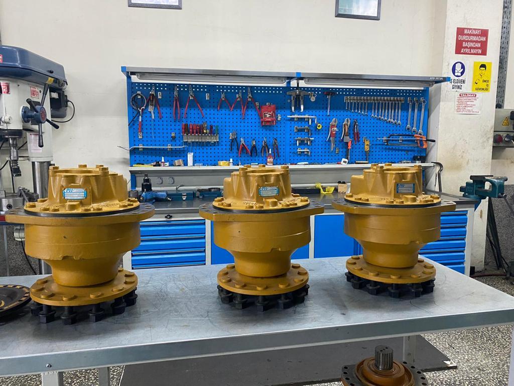 POCLAIN MS18-2-621-A1B-1720-EJ00 - Motori hidraulik për Makineri ndërtimi: foto 3 POCLAIN MS18-2-621-A1B-1720-EJ00 - Motori hidraulik për Makineri ndërtimi: foto 3