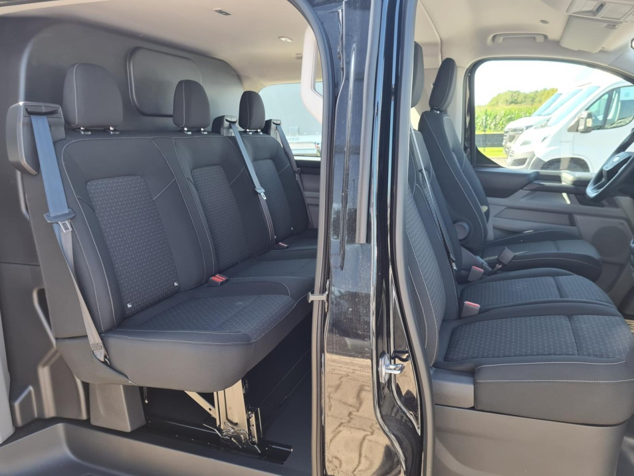 Ford Custom Kasten 320 L2 Trend Doka 6-Sitze KAMERA TEMPO - Furgon i vogël, Kamioncine dopio kabinë: foto 4 Ford Custom Kasten 320 L2 Trend Doka 6-Sitze KAMERA TEMPO - Furgon i vogël, Kamioncine dopio kabinë: foto 4