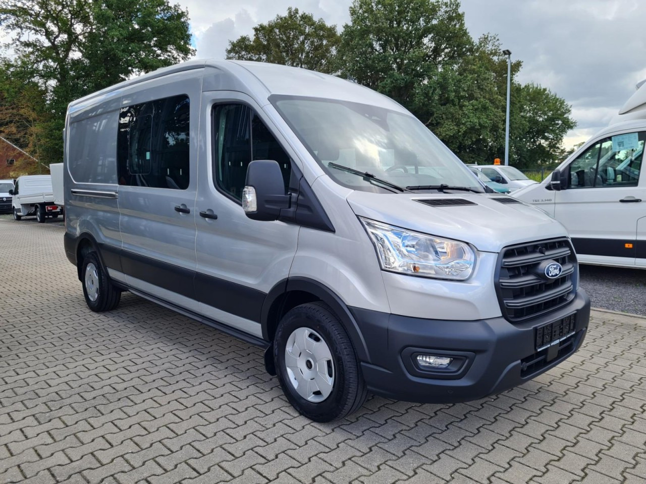 Ford Transit 3,5t Kasten Doka TDCi L3 Trend AHK PDC KAMERA - Furgon, Kamioncine dopio kabinë: foto 3 Ford Transit 3,5t Kasten Doka TDCi L3 Trend AHK PDC KAMERA - Furgon, Kamioncine dopio kabinë: foto 3