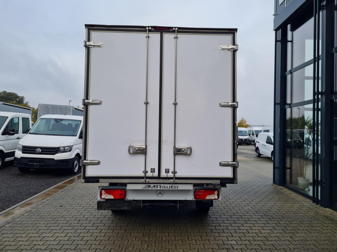 Mercedes-Benz Sprinter 315 CDI Koffer RWD KLIMA TEMPOMAT - Kamioncine me kontinier: foto 5 Mercedes-Benz Sprinter 315 CDI Koffer RWD KLIMA TEMPOMAT - Kamioncine me kontinier: foto 5