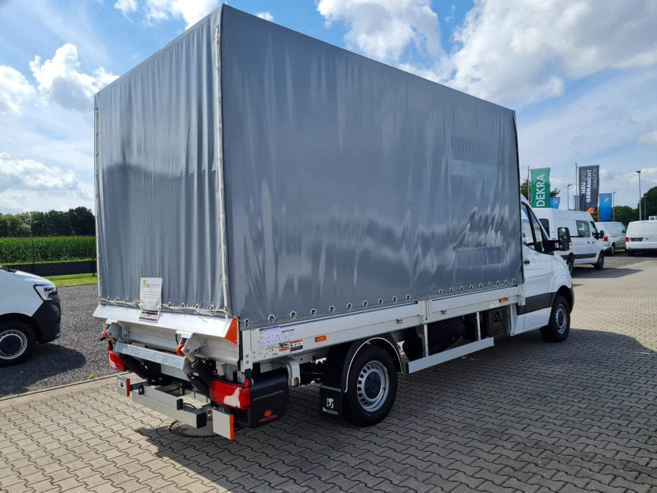 Mercedes-Benz Sprinter 315 RWD Pritsche Schiebe Plane LBW KLIMA TEMPOMAT - Kamioncine me tendë: foto 5 Mercedes-Benz Sprinter 315 RWD Pritsche Schiebe Plane LBW KLIMA TEMPOMAT - Kamioncine me tendë: foto 5