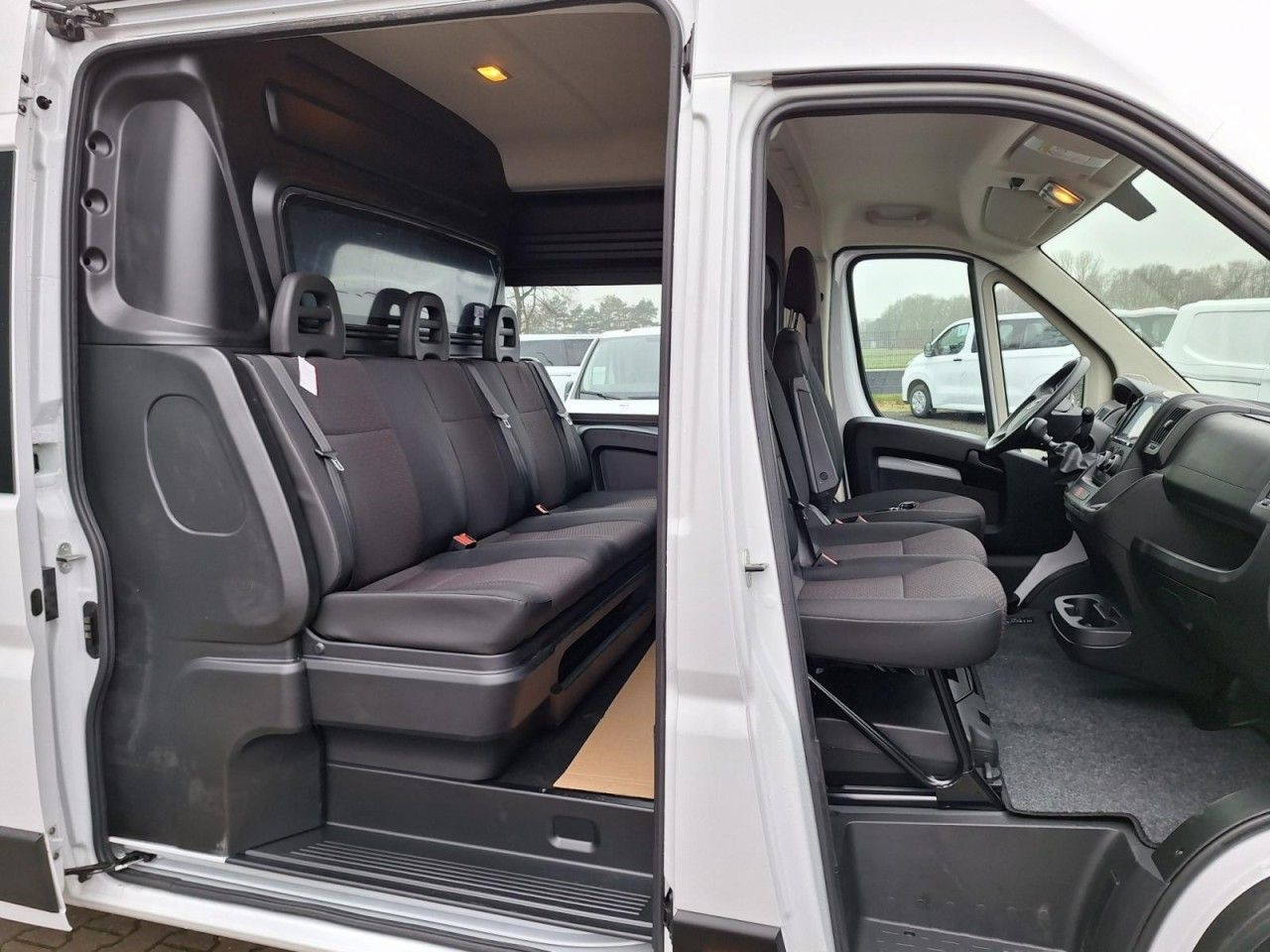 Opel Movano 35 Cargo L4 Doka 6-Sitze verstärkt PDC - Furgon, Kamioncine dopio kabinë: foto 4 Opel Movano 35 Cargo L4 Doka 6-Sitze verstärkt PDC - Furgon, Kamioncine dopio kabinë: foto 4