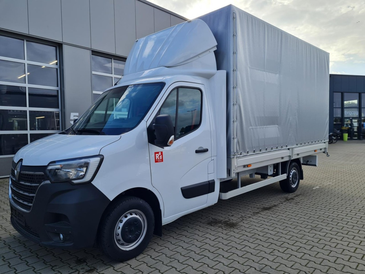 Renault Master 3,5t Pritsche Schiebe Plane ERGO KLIMA TEMPO - Kamioncine me tendë: foto 3 Renault Master 3,5t Pritsche Schiebe Plane ERGO KLIMA TEMPO - Kamioncine me tendë: foto 3