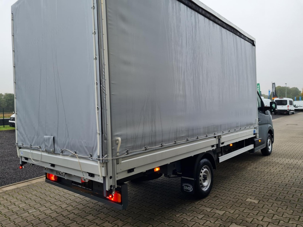 Renault Master Pritsche Schiebe Plane 10 Pal. LUFTFEDERUNG - Kamioncine me tendë: foto 5 Renault Master Pritsche Schiebe Plane 10 Pal. LUFTFEDERUNG - Kamioncine me tendë: foto 5