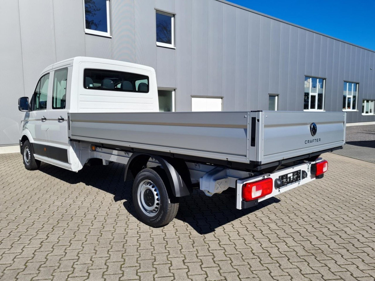 Volkswagen Crafter 35 DOKA 7-Sitze lang L4 KLIMA TEMPOMAT - Kamioncine me karroceri, Kamioncine dopio kabinë: foto 4 Volkswagen Crafter 35 DOKA 7-Sitze lang L4 KLIMA TEMPOMAT - Kamioncine me karroceri, Kamioncine dopio kabinë: foto 4