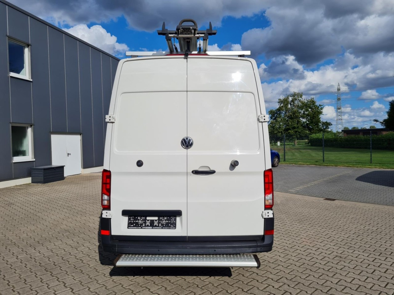 Volkswagen Crafter 35 Kasten L3H2 KAMERA KLIMA NAVI REGALE - Furgon: foto 5 Volkswagen Crafter 35 Kasten L3H2 KAMERA KLIMA NAVI REGALE - Furgon: foto 5
