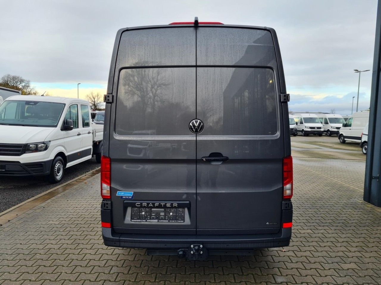 Volkswagen Crafter 35 Kasten MR L3H3 AG 4MOTION AHK LED KAMERA - Furgon: foto 5 Volkswagen Crafter 35 Kasten MR L3H3 AG 4MOTION AHK LED KAMERA - Furgon: foto 5