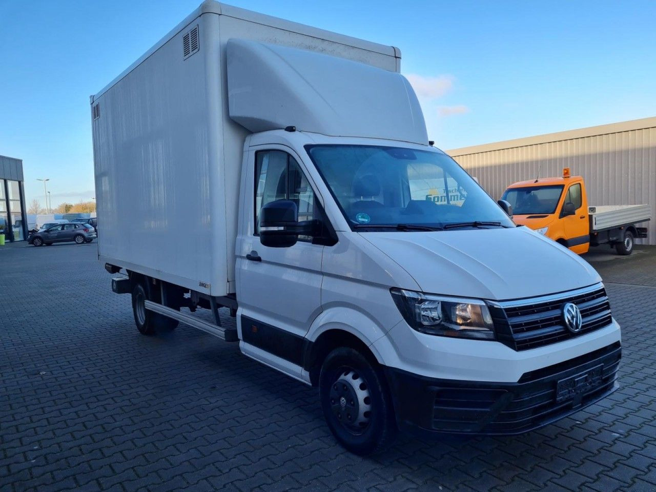 Volkswagen Crafter 50 Koffer hoch 2.0 TDI LBW KLIMA KAMERA - Kamioncine me kontinier: foto 3 Volkswagen Crafter 50 Koffer hoch 2.0 TDI LBW KLIMA KAMERA - Kamioncine me kontinier: foto 3