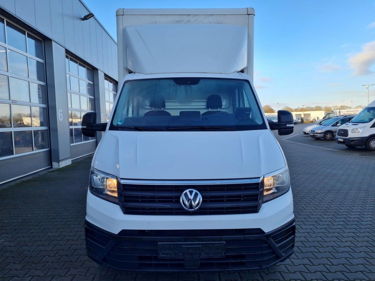 Volkswagen Crafter 50 Koffer hoch 2.0 TDI LBW KLIMA KAMERA - Kamioncine me kontinier: foto 2 Volkswagen Crafter 50 Koffer hoch 2.0 TDI LBW KLIMA KAMERA - Kamioncine me kontinier: foto 2