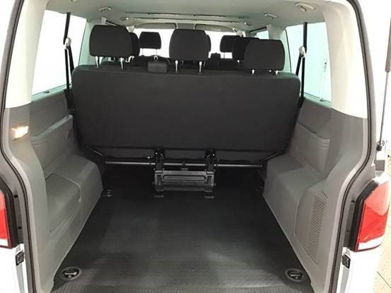 Volkswagen T6.1 Caravelle TDI lang 9 Sitzer 2 Schiebetüren Trendl. - Minibus, Furgon pasagjerësh: foto 4 Volkswagen T6.1 Caravelle TDI lang 9 Sitzer 2 Schiebetüren Trendl. - Minibus, Furgon pasagjerësh: foto 4