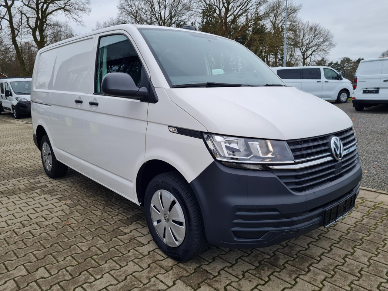 Volkswagen T6.1 Kasten KR Heckklappe KAMERA KLIMA NAVI/APP - Furgon i vogël: foto 3 Volkswagen T6.1 Kasten KR Heckklappe KAMERA KLIMA NAVI/APP - Furgon i vogël: foto 3