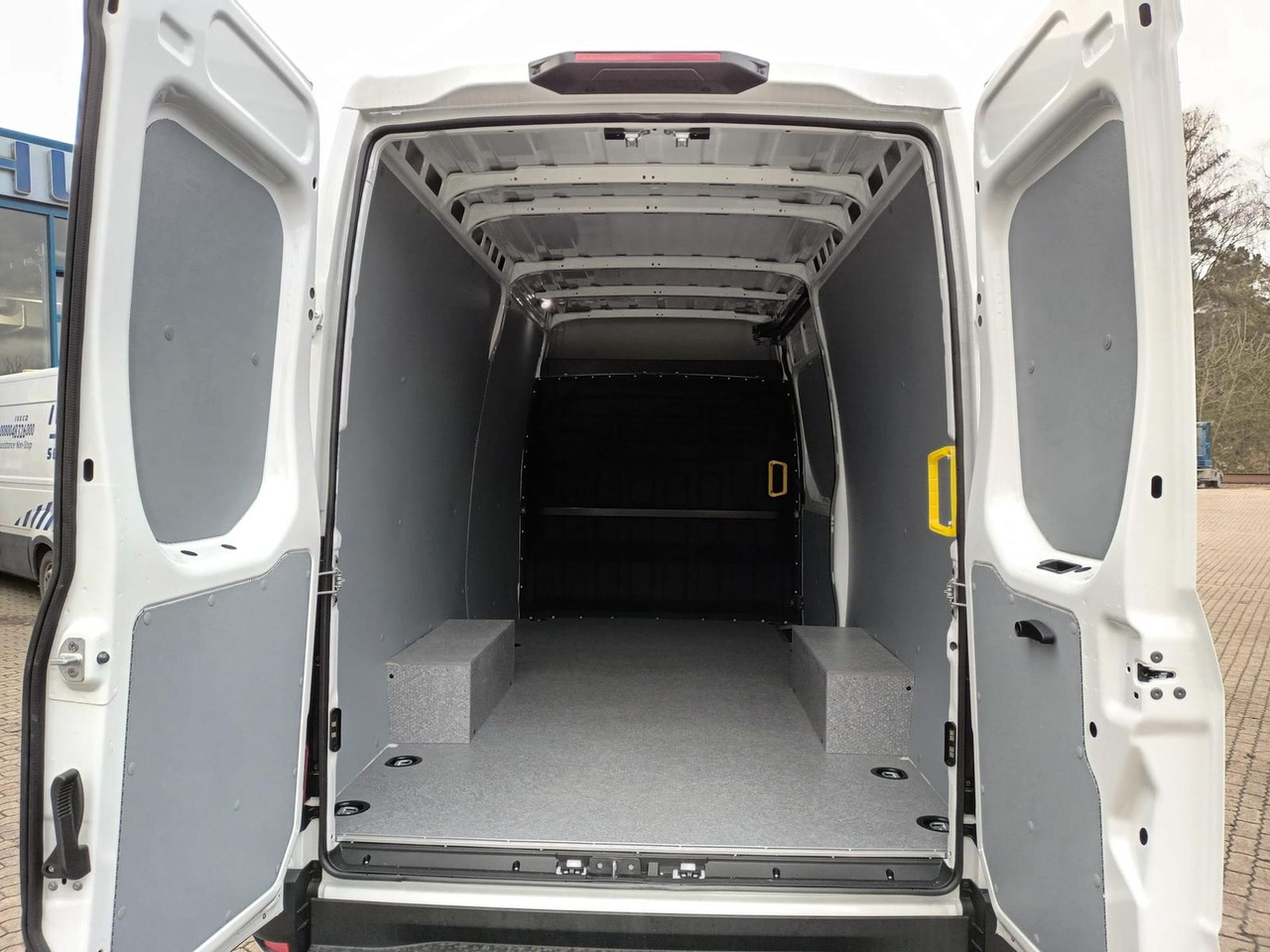 Iveco 35S16A8V AHK, ACC, LED-SCHEINWERFER ab 0% - Furgon: foto 5 Iveco 35S16A8V AHK, ACC, LED-SCHEINWERFER ab 0% - Furgon: foto 5