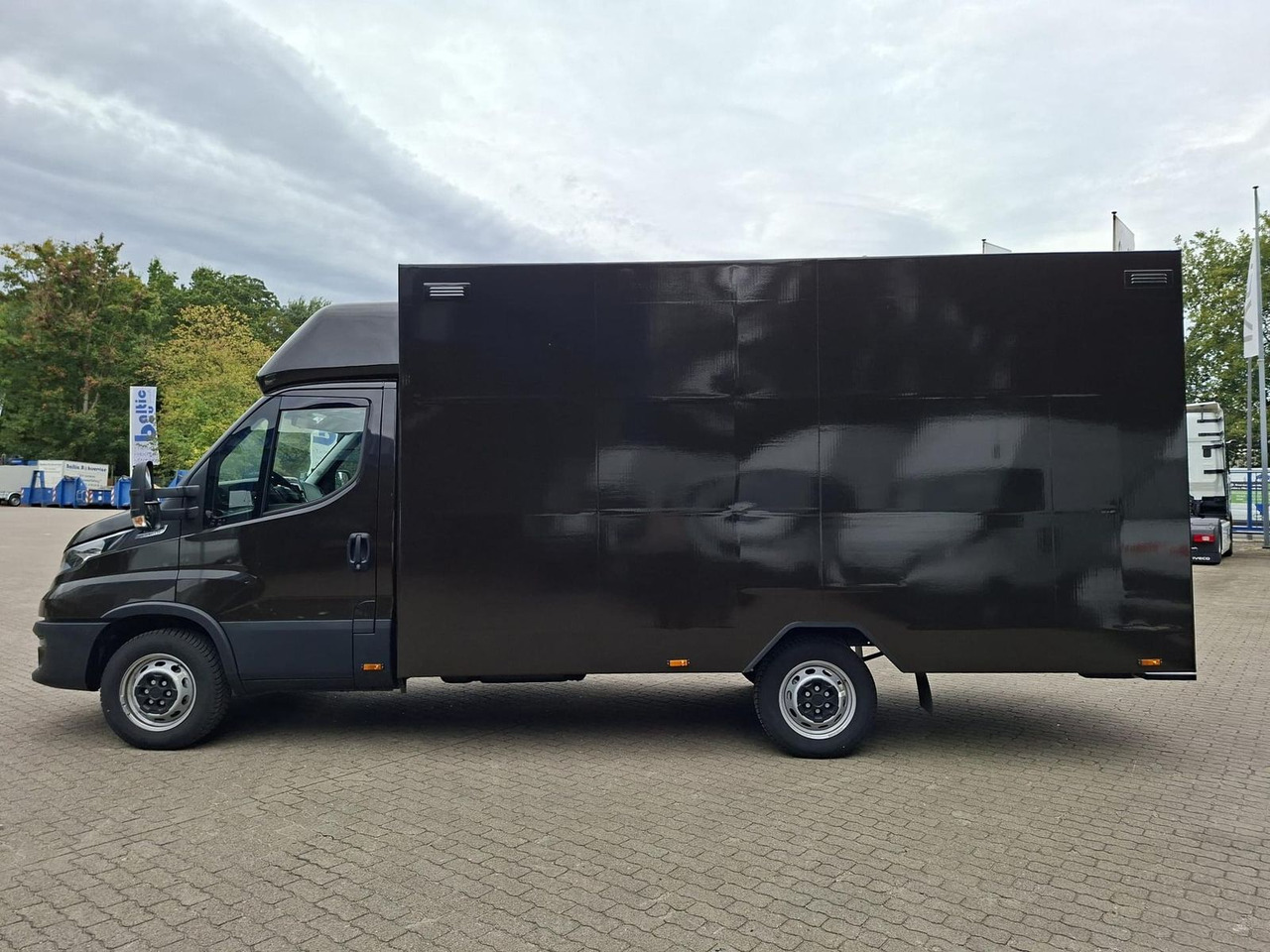 Iveco Daily 35S16A8 Integralkoffer, Kamera, Automat... - Kamioncine me kontinier: foto 2 Iveco Daily 35S16A8 Integralkoffer, Kamera, Automat... - Kamioncine me kontinier: foto 2