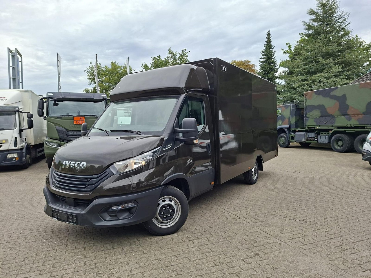 Iveco Daily 35S16A8 Integralkoffer, Kamera, Automat... - Kamioncine me kontinier: foto 1 Iveco Daily 35S16A8 Integralkoffer, Kamera, Automat... - Kamioncine me kontinier: foto 1