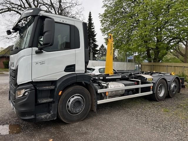Iveco X-WAY AD280X46Y/PS ON Palfinger PH T20 SLD5 - Kamion vetëshkarkues: foto 4 Iveco X-WAY AD280X46Y/PS ON Palfinger PH T20 SLD5 - Kamion vetëshkarkues: foto 4