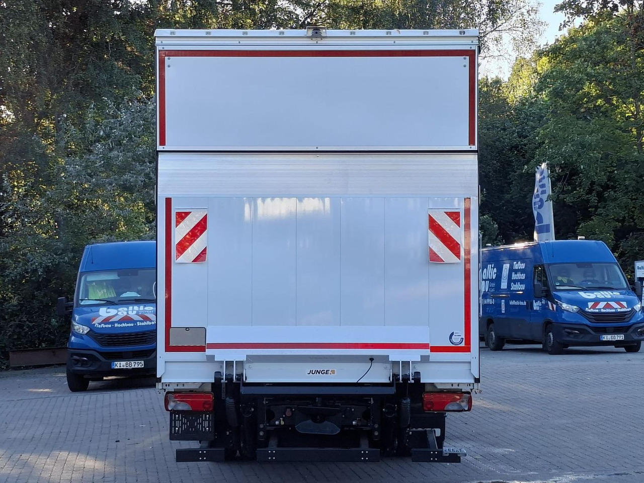 Iveco ML120E25/P JUNGE KOFFER LBW 1,5t AHK 185 kW (... - Kamioni: foto 5 Iveco ML120E25/P JUNGE KOFFER LBW 1,5t AHK 185 kW (... - Kamioni: foto 5