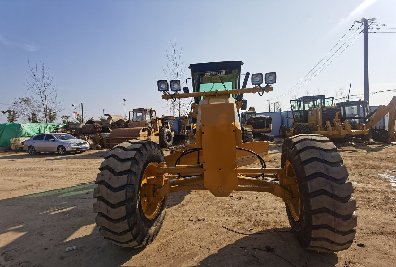 Caterpillar 140H - Makinë niveluese: foto 5 Caterpillar 140H - Makinë niveluese: foto 5