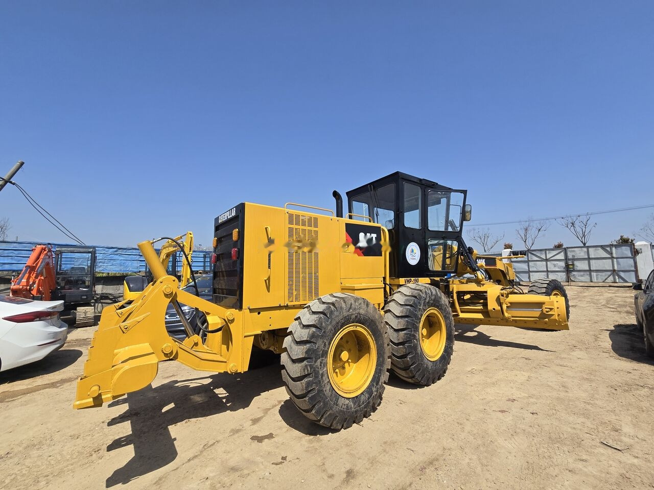 Caterpillar 140K - Makinë niveluese: foto 1 Caterpillar 140K - Makinë niveluese: foto 1