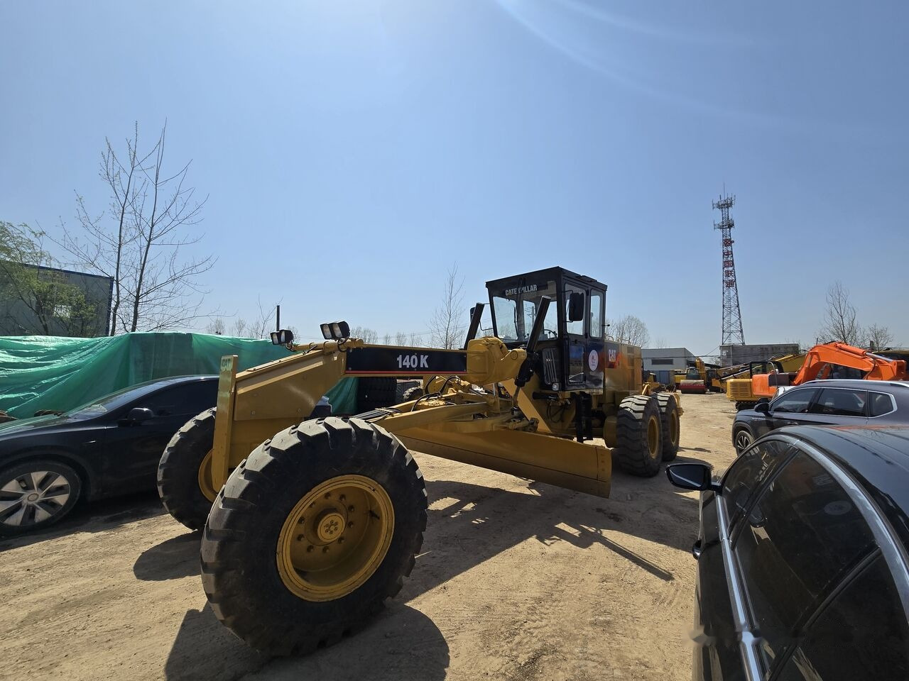 Caterpillar 140K - Makinë niveluese: foto 4 Caterpillar 140K - Makinë niveluese: foto 4