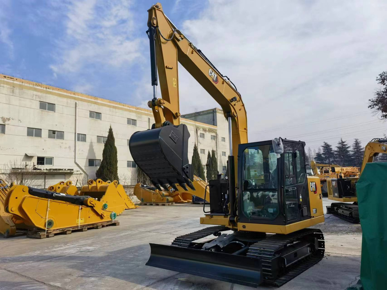 Caterpillar 307 - Ekskavator me zinxhirë: foto 1 Caterpillar 307 - Ekskavator me zinxhirë: foto 1