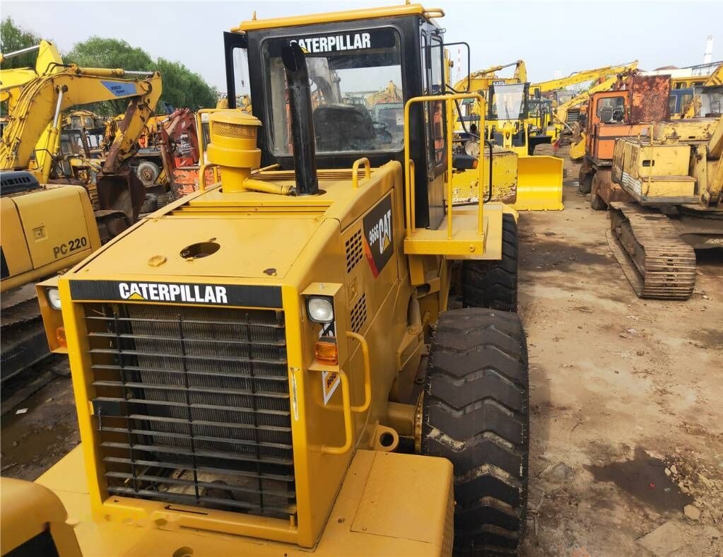 Caterpillar 966G - Fadrom me goma: foto 1 Caterpillar 966G - Fadrom me goma: foto 1