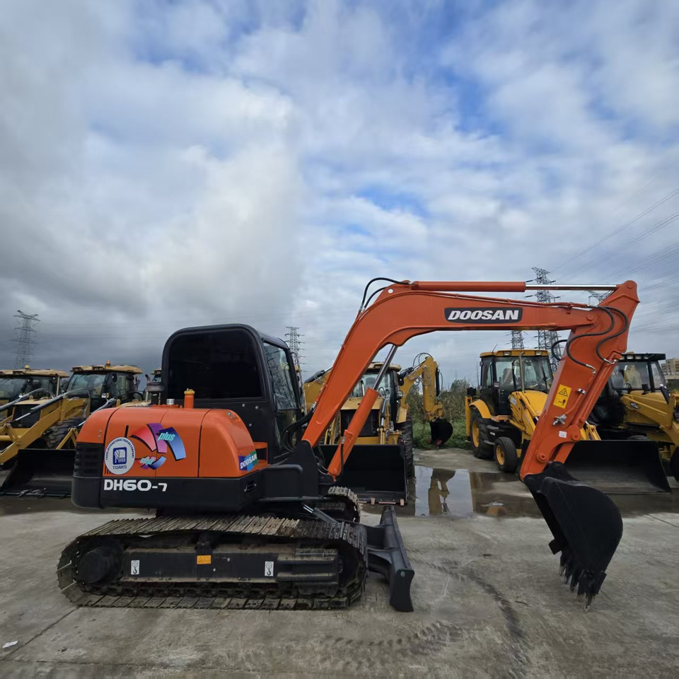 DOOSAN DH60 - Miniekskavator: foto 1 DOOSAN DH60 - Miniekskavator: foto 1