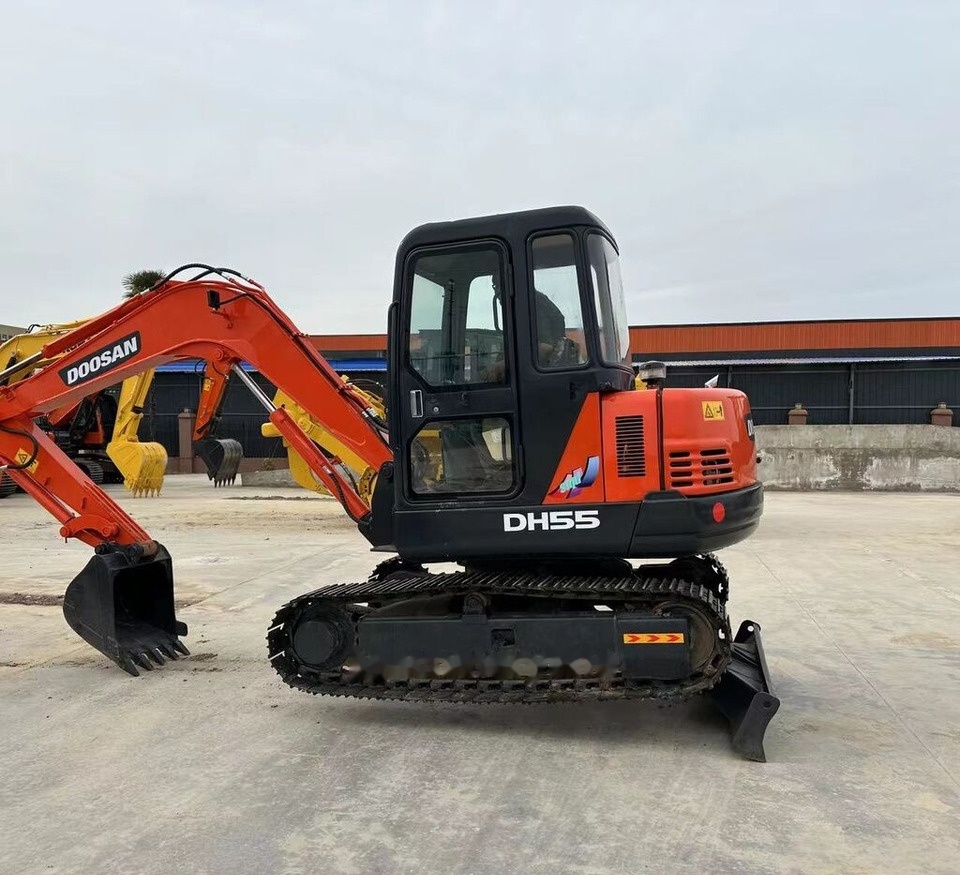 Doosan DH55 - Miniekskavator: foto 4 Doosan DH55 - Miniekskavator: foto 4