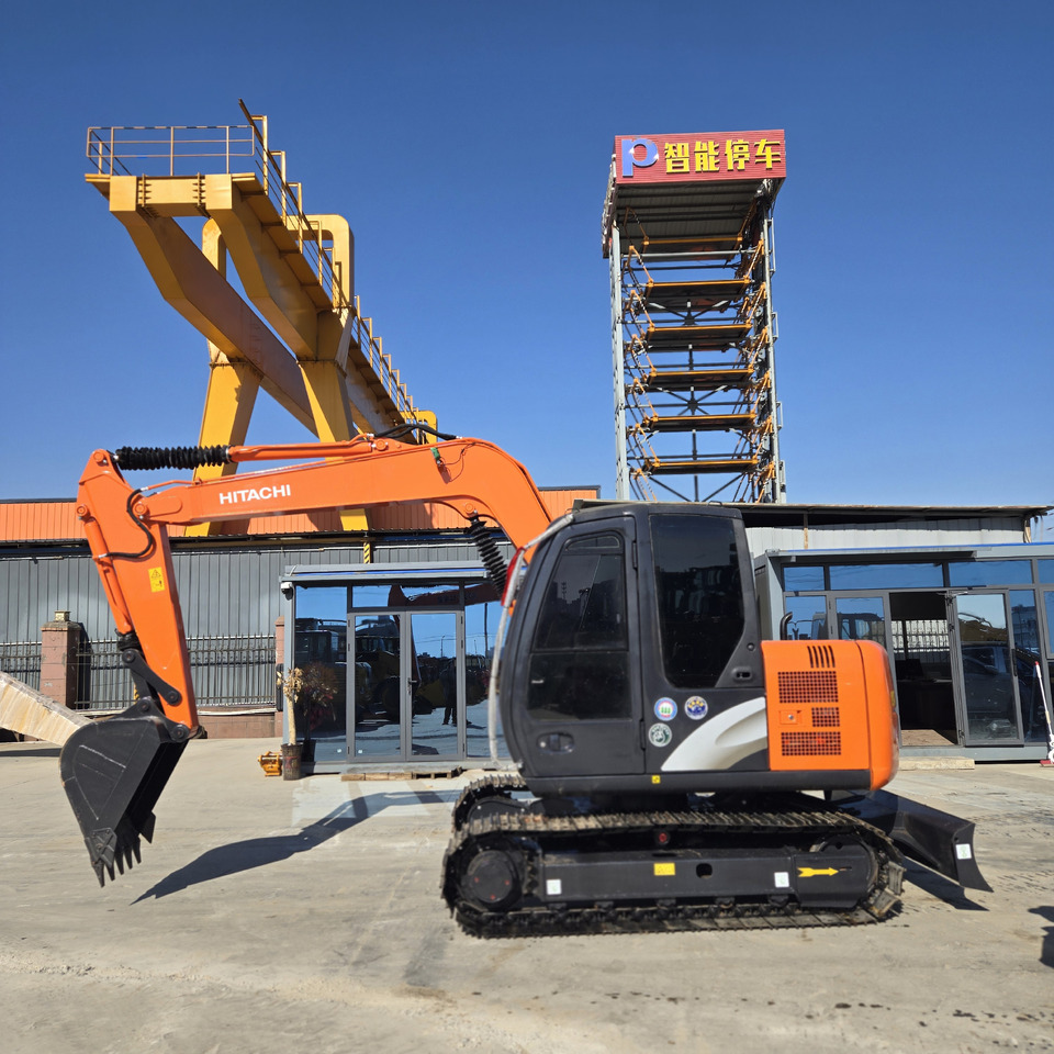 HITACHI ZX70 - Miniekskavator: foto 1 HITACHI ZX70 - Miniekskavator: foto 1