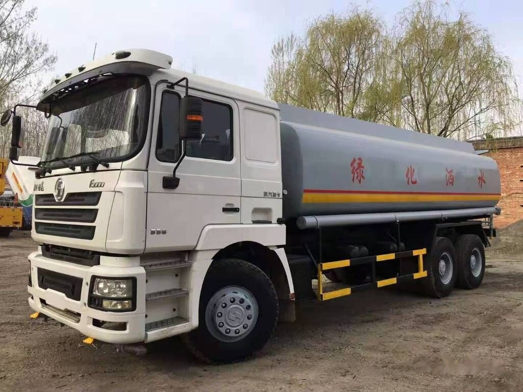 Shacman F3000 - Kamion me vakuum: foto 1 Shacman F3000 - Kamion me vakuum: foto 1