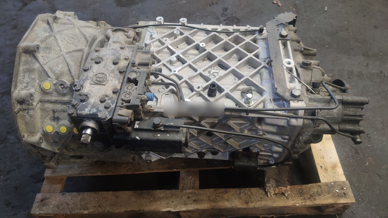 DAF 16S2323 ZF 16S2323 DAF ZF105 truck - Kutia e marsheve për Kamioni: foto 1 DAF 16S2323 ZF 16S2323 DAF ZF105 truck - Kutia e marsheve për Kamioni: foto 1