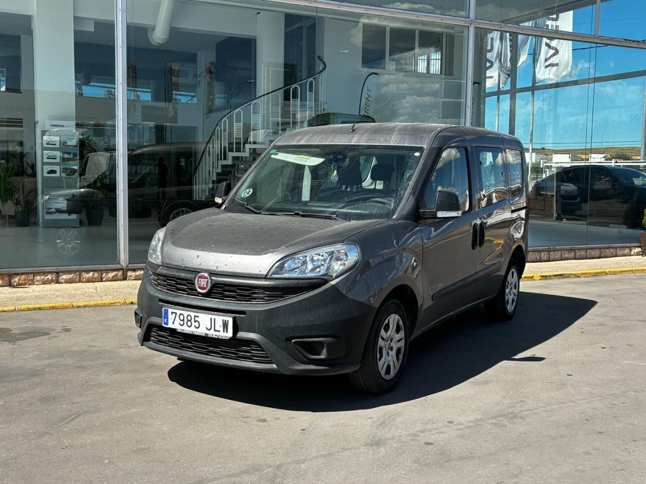Furgón Fiat Dobló 5 plazas - Furgon: foto 1 Furgón Fiat Dobló 5 plazas - Furgon: foto 1