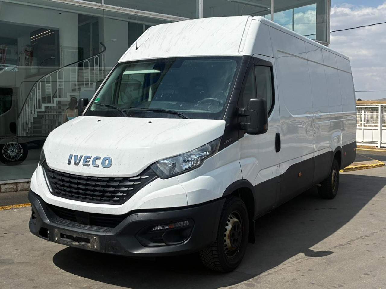 Furgón IVECO 35S14 V 16m3 - Furgon: foto 1 Furgón IVECO 35S14 V 16m3 - Furgon: foto 1