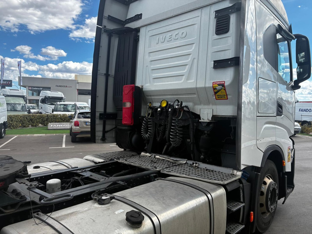 Cabeza Tractora IVECO 460 AUTOMATICO INTARDER ADR - Gjysmë-kamion: foto 5 Cabeza Tractora IVECO 460 AUTOMATICO INTARDER ADR - Gjysmë-kamion: foto 5