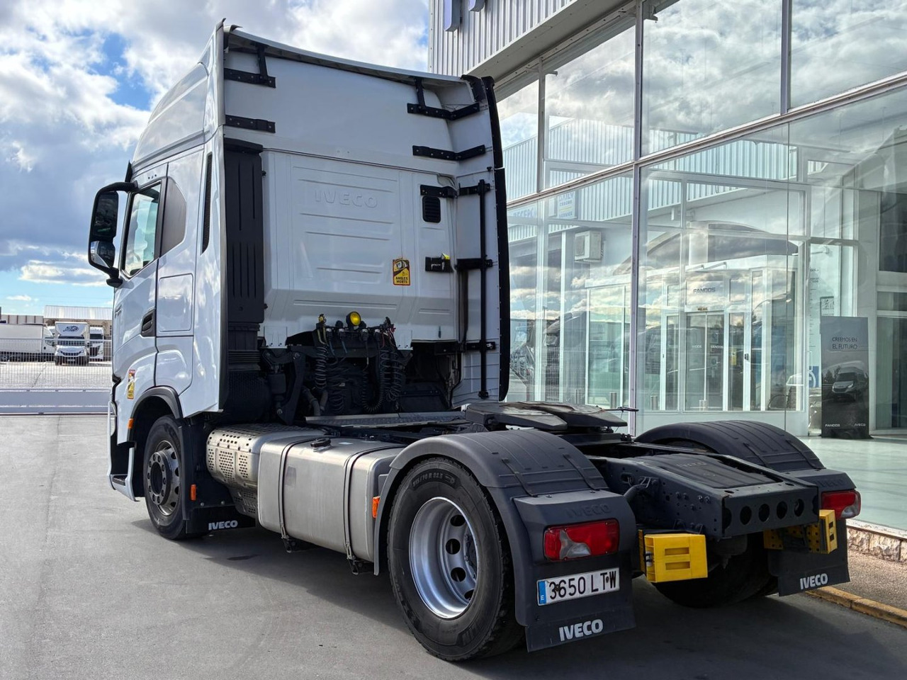 Cabeza Tractora IVECO S-WAY 510 AUTOMATICO CON INTARDER - Gjysmë-kamion: foto 4 Cabeza Tractora IVECO S-WAY 510 AUTOMATICO CON INTARDER - Gjysmë-kamion: foto 4