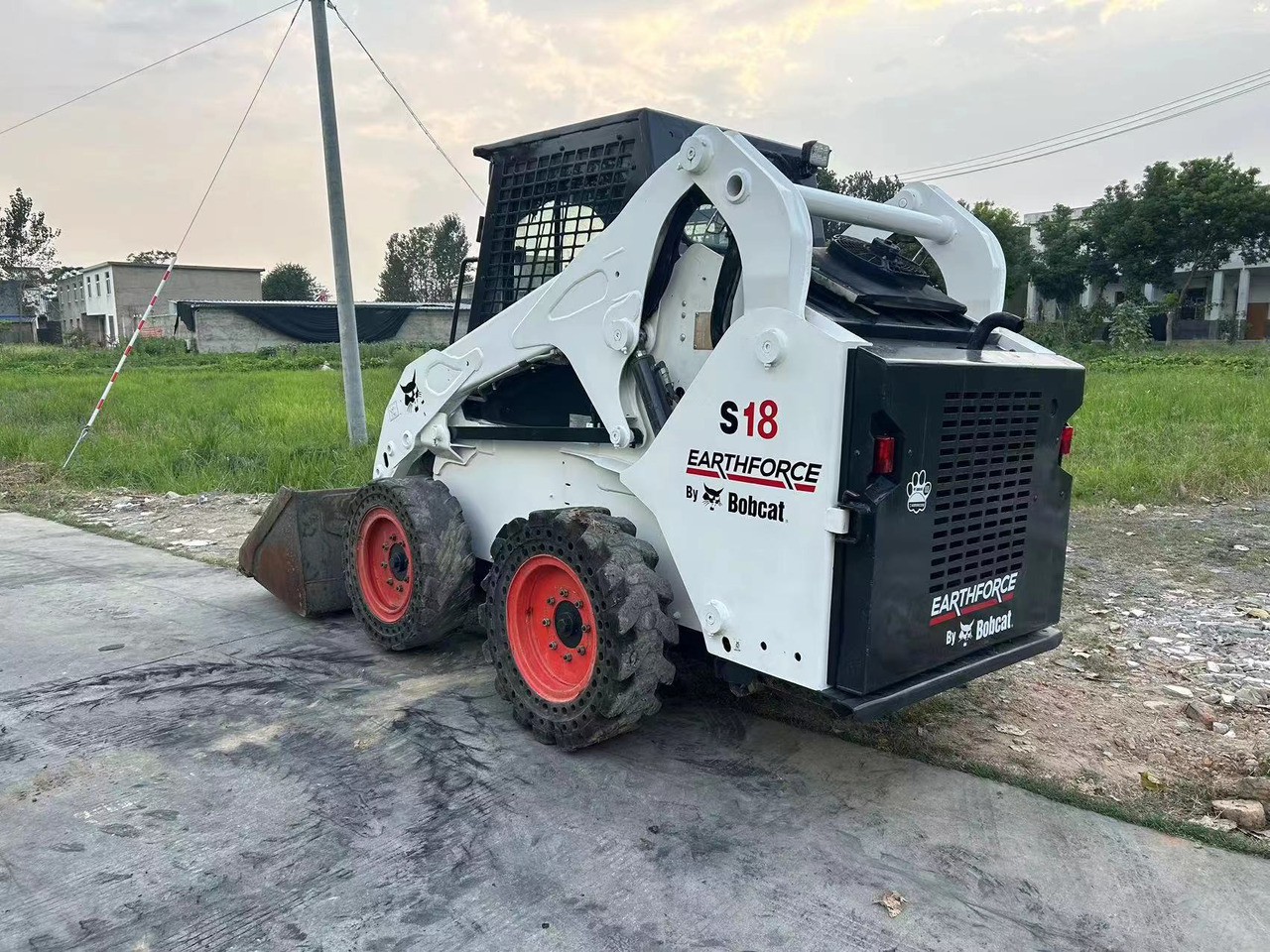 BOBCAT S18 S185 S450 S550 S770 - Mini fadrom: foto 1 BOBCAT S18 S185 S450 S550 S770 - Mini fadrom: foto 1