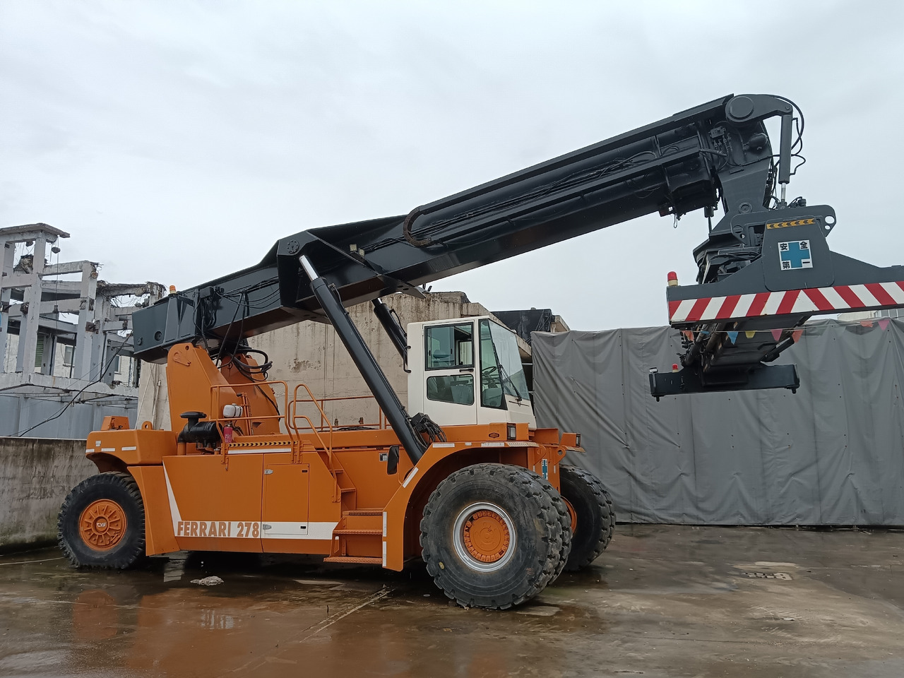 CVS FERRARRI 278 Ferrarri F278.6 - Stivosës ritërheqës: foto 1 CVS FERRARRI 278 Ferrarri F278.6 - Stivosës ritërheqës: foto 1