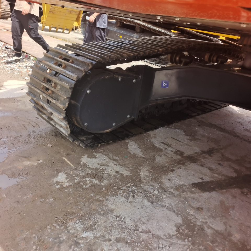 DOOSAN DX225LCA - Ekskavator me zinxhirë: foto 4 DOOSAN DX225LCA - Ekskavator me zinxhirë: foto 4