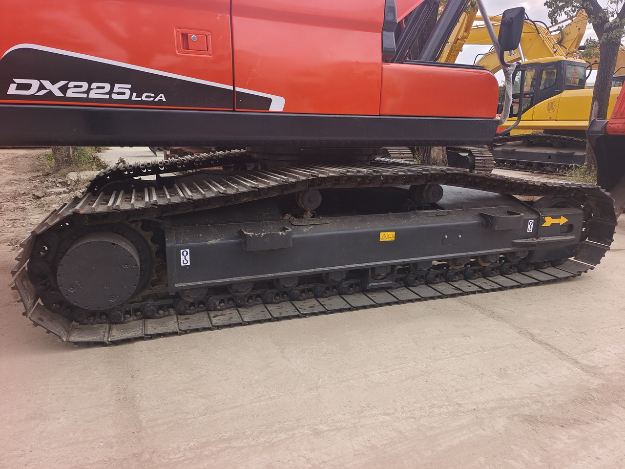 DOOSAN DX225LCA - Ekskavator me zinxhirë: foto 3 DOOSAN DX225LCA - Ekskavator me zinxhirë: foto 3