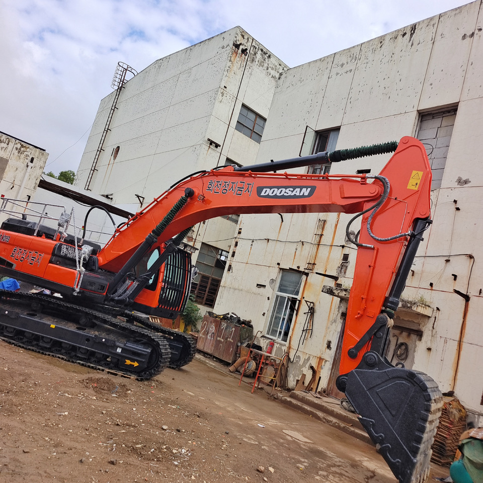 DOOSAN DX340LCA DX340 LC - 9C - Ekskavator me zinxhirë: foto 3 DOOSAN DX340LCA DX340 LC - 9C - Ekskavator me zinxhirë: foto 3