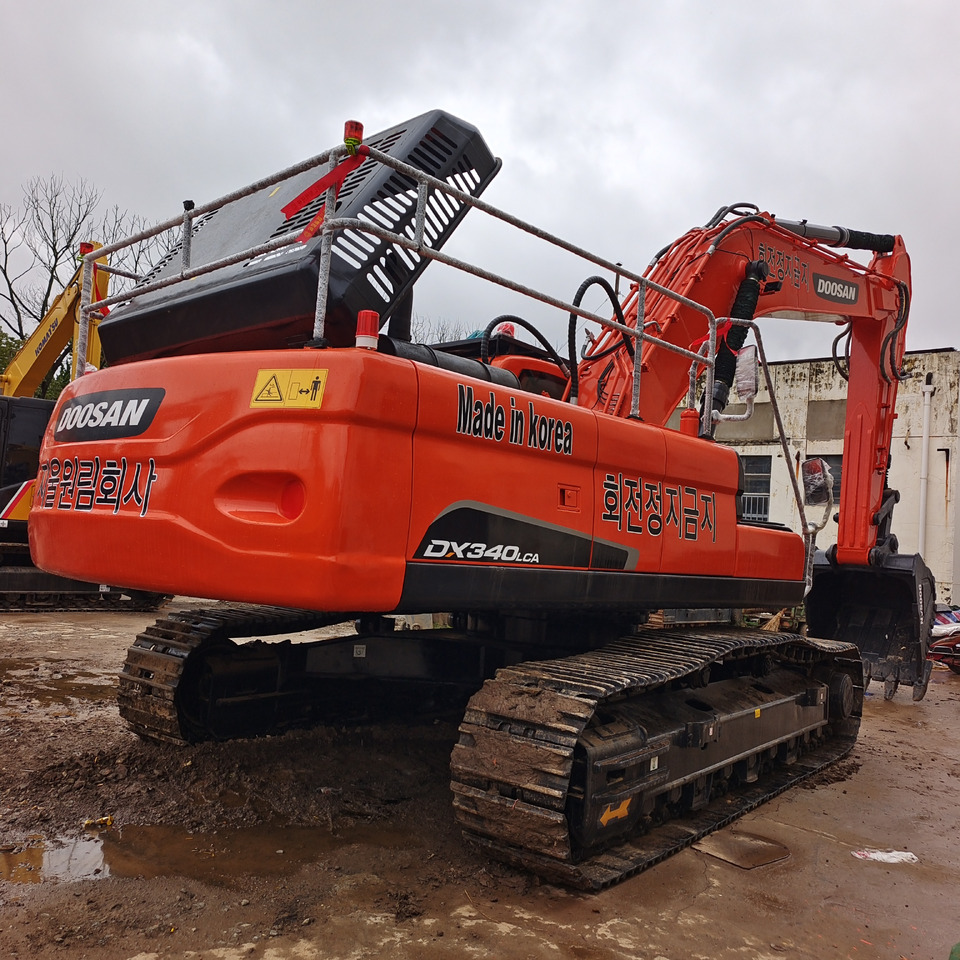 DOOSAN DX340LCA DX340LC-9C - Ekskavator me zinxhirë: foto 1 DOOSAN DX340LCA DX340LC-9C - Ekskavator me zinxhirë: foto 1