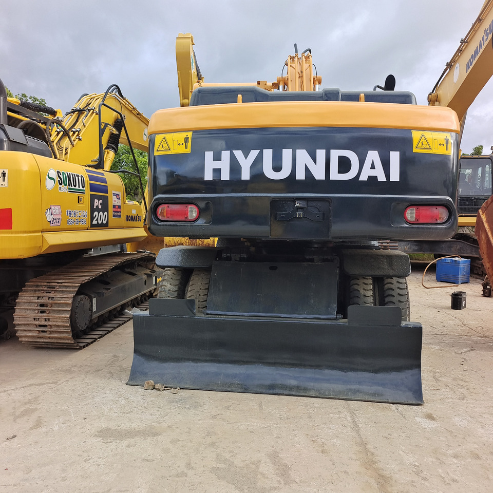 HYUNDAI 210w-9t ROBEX 210W - 9T 210W-9S - Ekskavator me goma: foto 3 HYUNDAI 210w-9t ROBEX 210W - 9T 210W-9S - Ekskavator me goma: foto 3