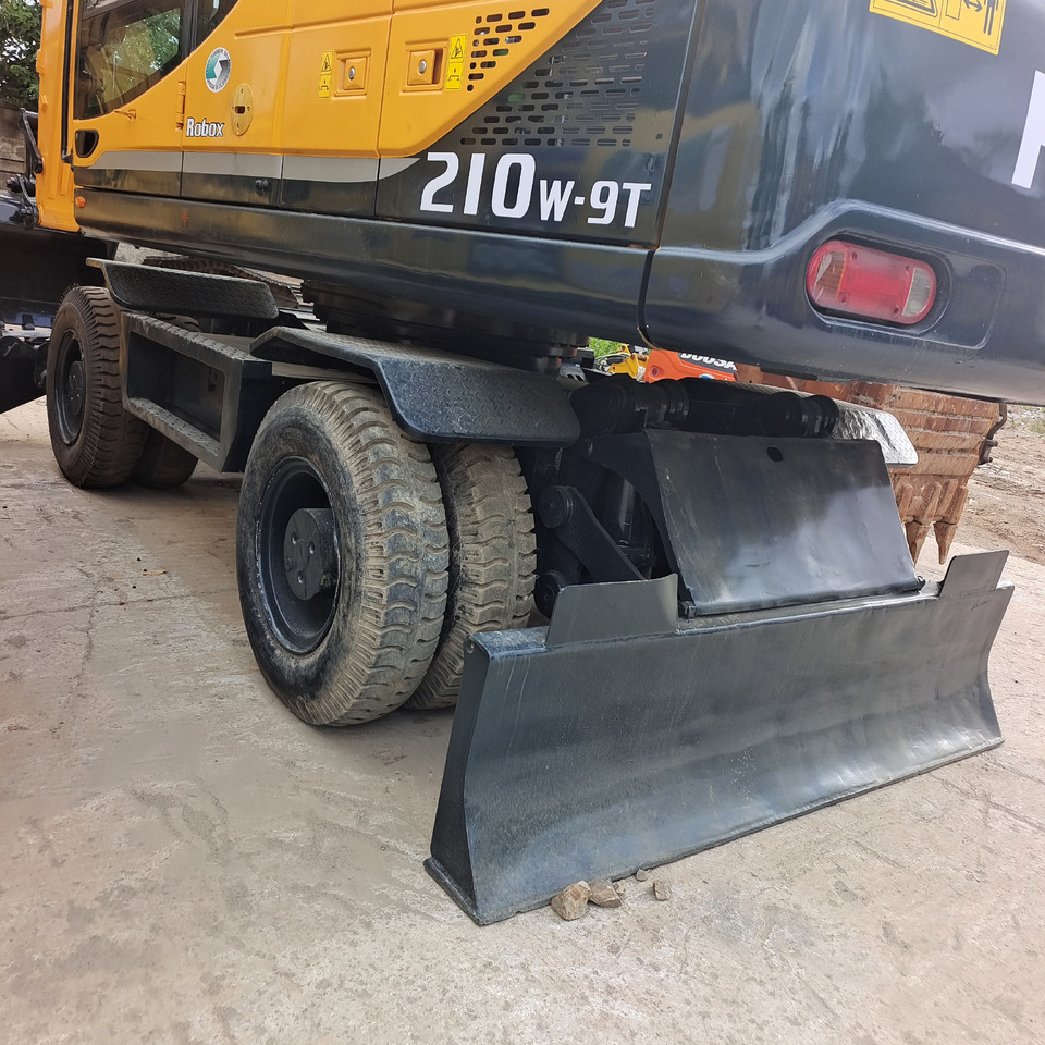HYUNDAI 210w-9t ROBEX 210W - 9T 210W-9S - Ekskavator me goma: foto 5 HYUNDAI 210w-9t ROBEX 210W - 9T 210W-9S - Ekskavator me goma: foto 5