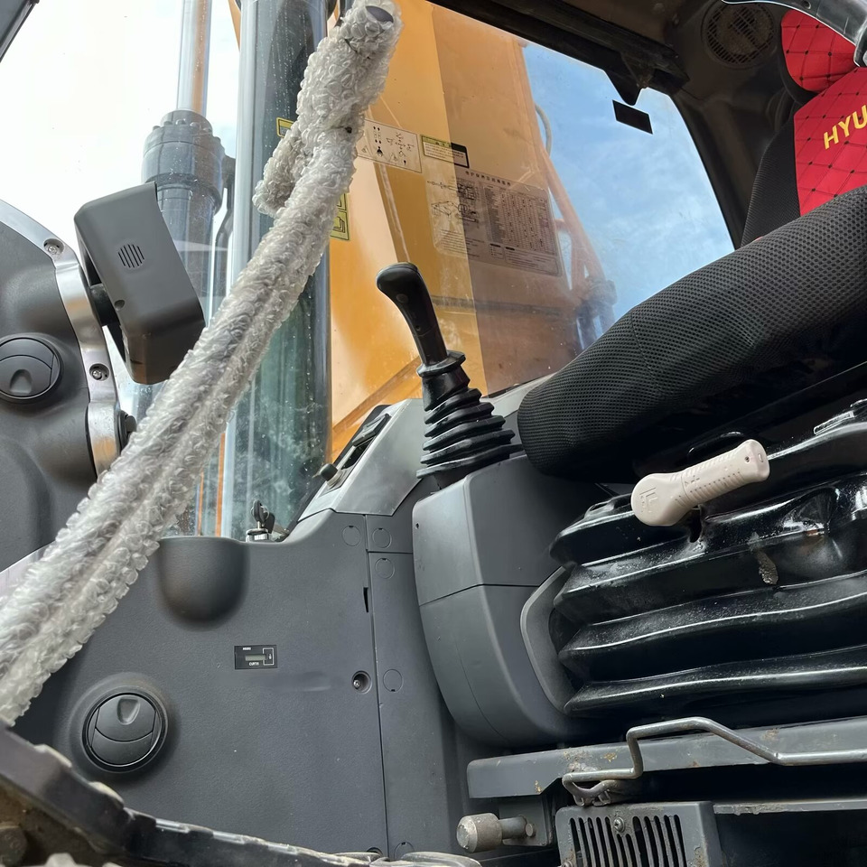 Ekskavator me zinxhirë HYUNDAI 305LC-9T: foto 17