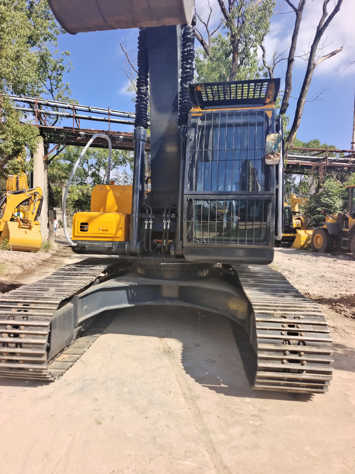 HYUNDAI HX 220 HD 220LC-9S 220LC - 9T - Ekskavator me zinxhirë: foto 5 HYUNDAI HX 220 HD 220LC-9S 220LC - 9T - Ekskavator me zinxhirë: foto 5